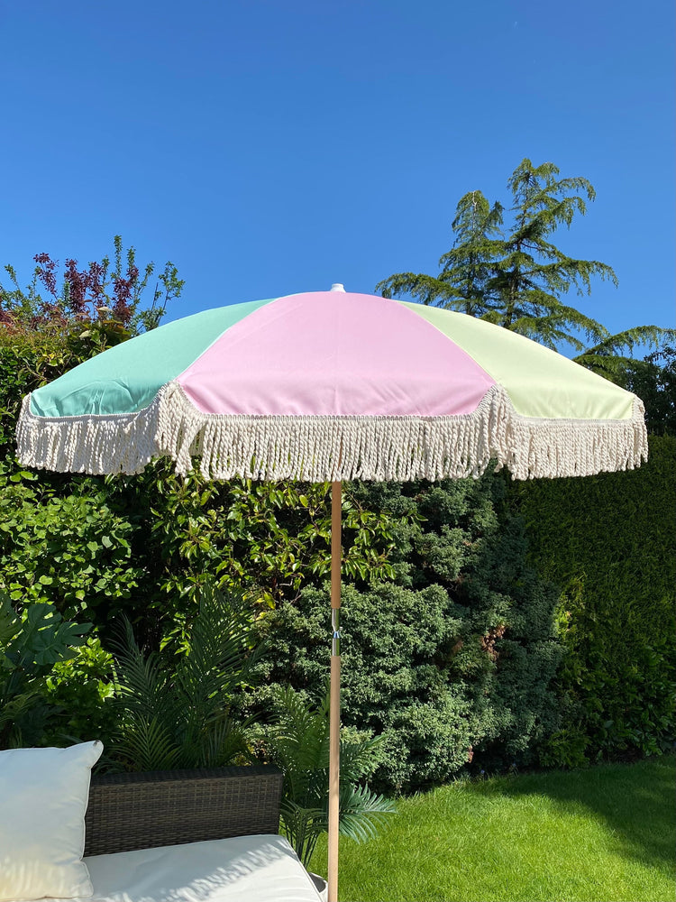 Vintage Tilt Function Garden Parasols