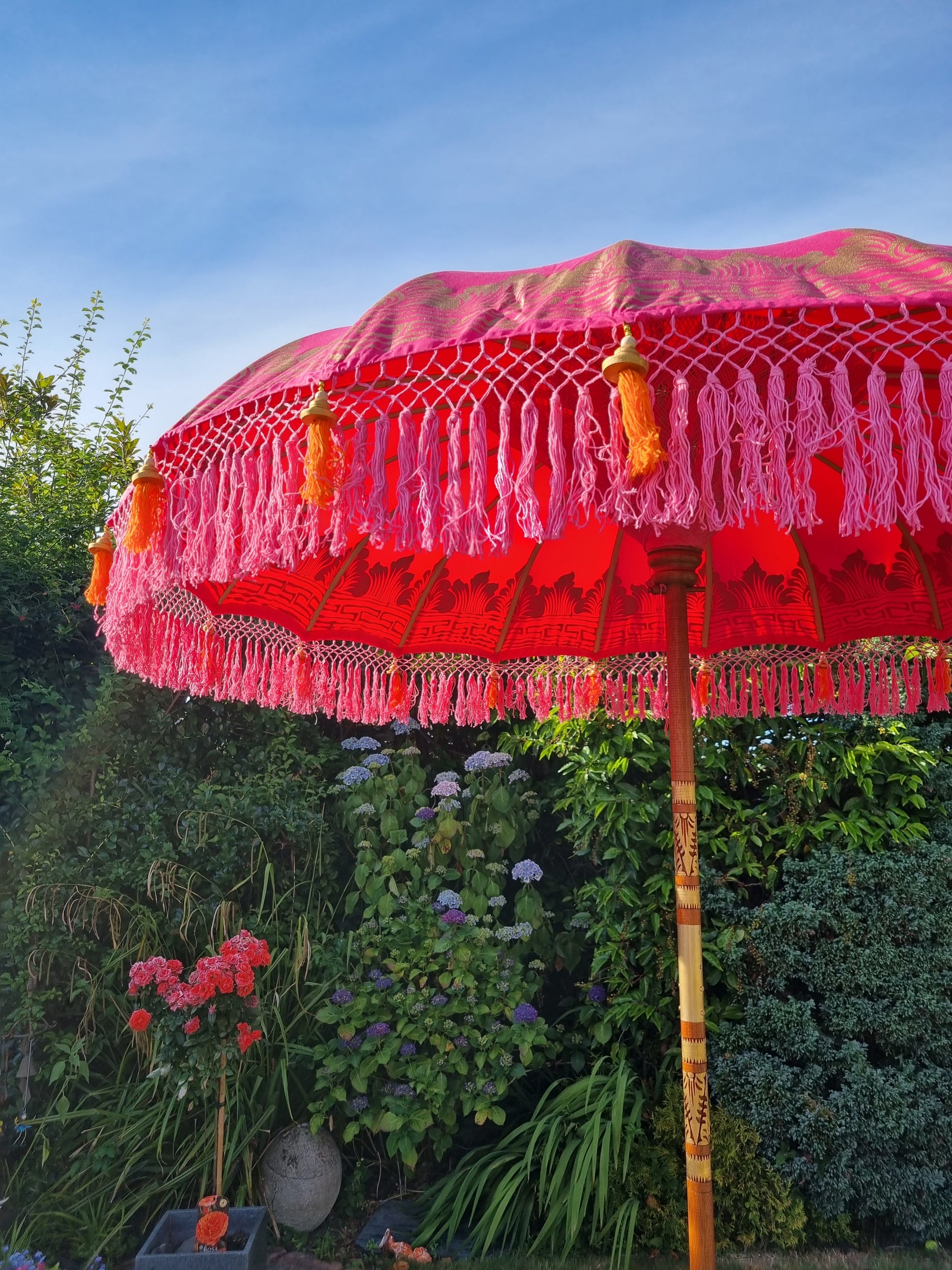 fuchsia patio umbrella The Cosmo' Bright Fuchsia Pink and Orange Fringe Bali Sun Garden Para – sundownparasol