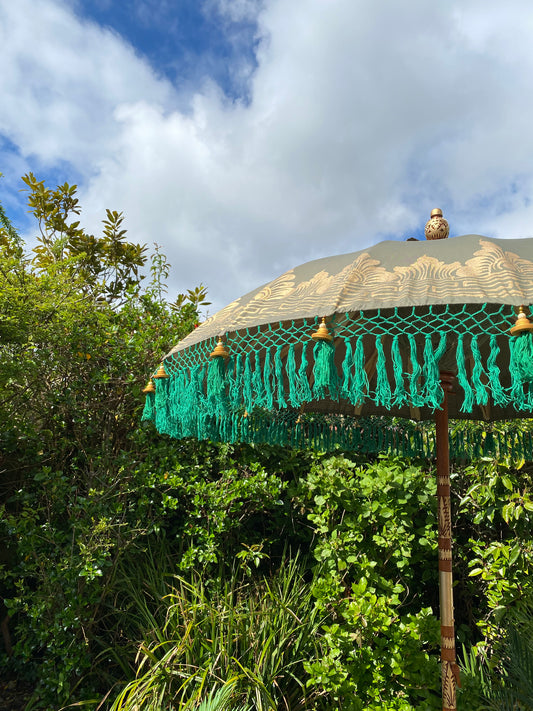 green bali parasol